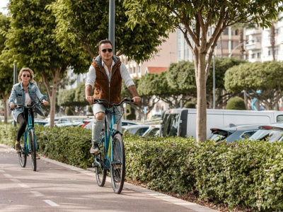 Обочина или проезжая часть: как правильно ездить на велосипеде?