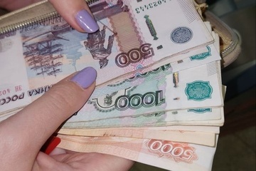По 14 000 рублей сверху: россиянам начислят приятную сумму в октябре