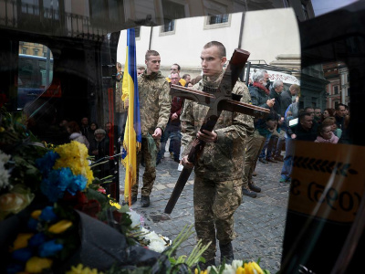 Украина сообщила о возвращении тел 121 погибшего военнослужащего