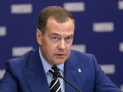 Медведев сделал заявление после удара по Севастополю