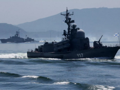 Военные корабли ВМФ России вышли из бакинского порта