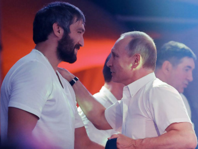 Овечкин рассказал о подарке Путина на свадьбу
